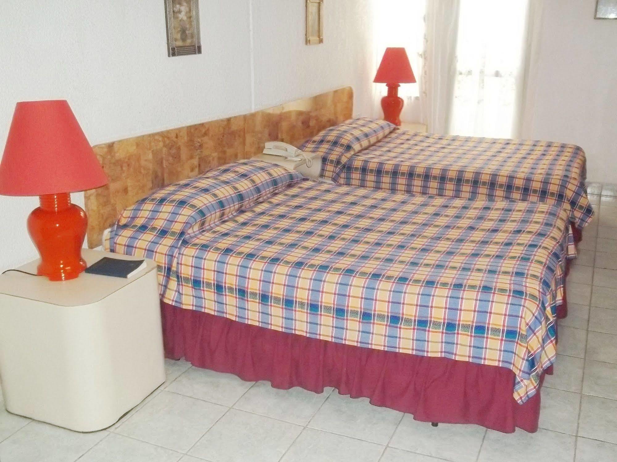 Hotel Grecia Real San Salvador Exterior foto