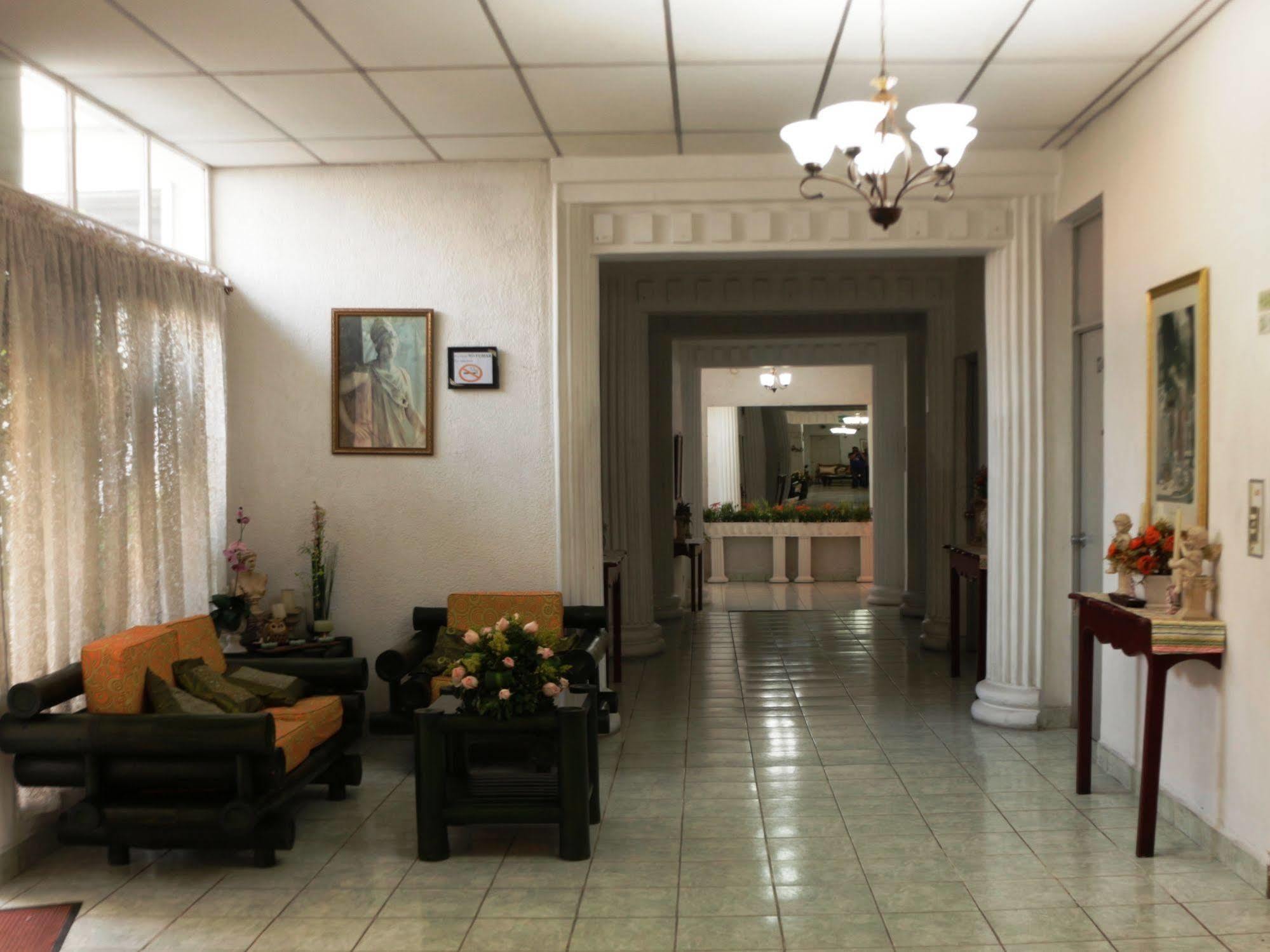 Hotel Grecia Real San Salvador Exterior foto